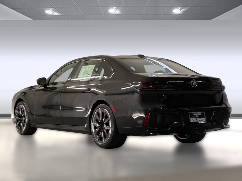New 2026 BMW 740i Sedan