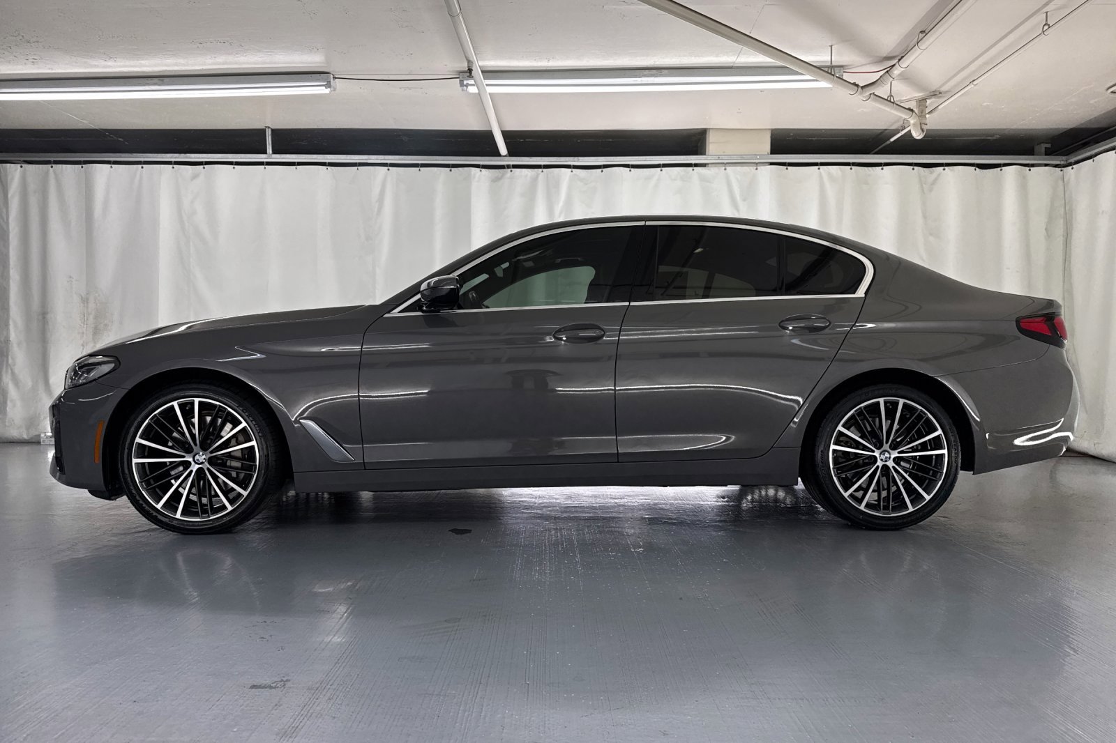 2022 Bmw 530i photo 2