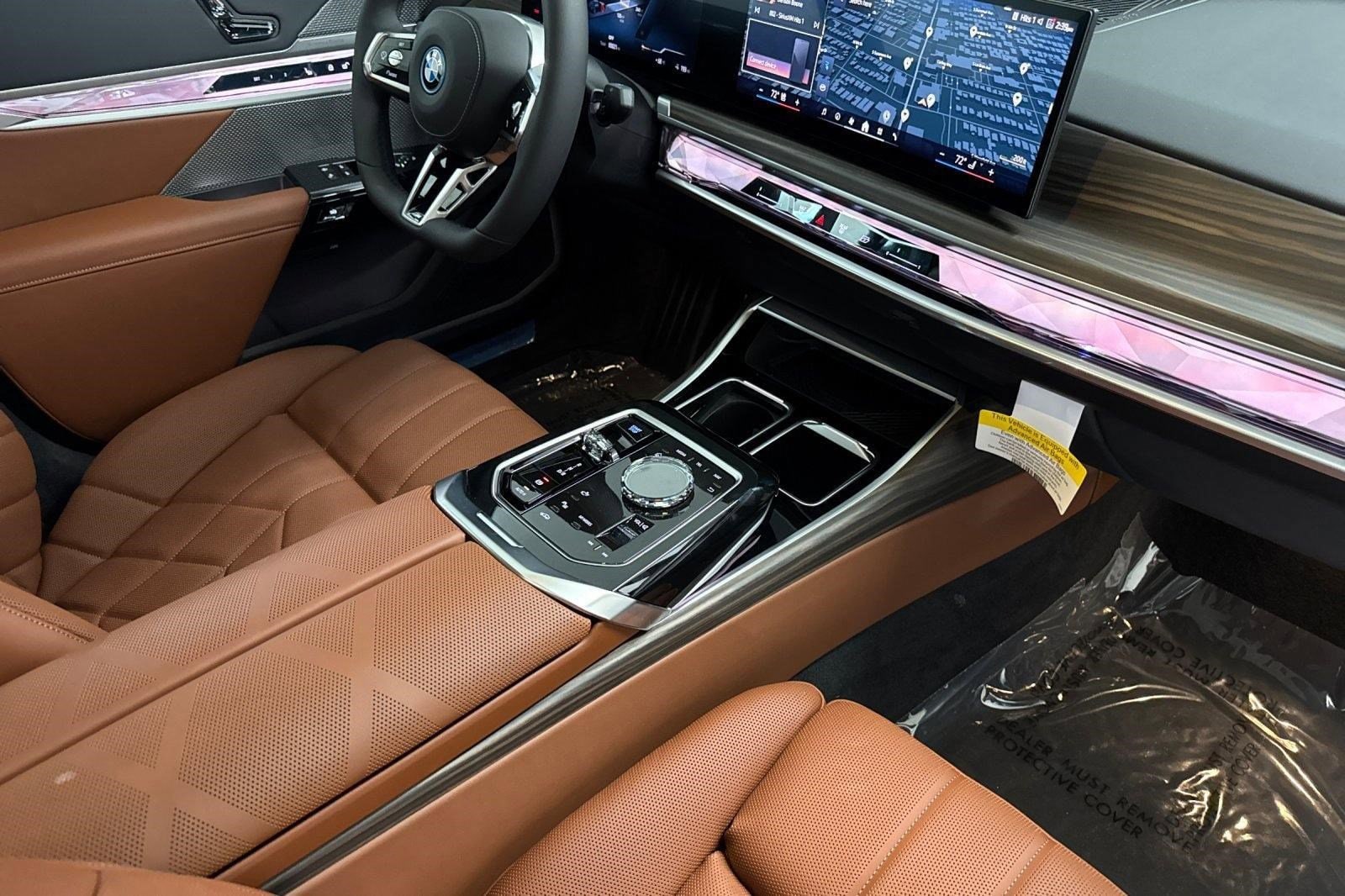 2025 BMW i7 60 - Photo 28