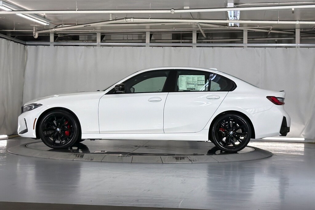 New 2026 BMW 330i Sedan