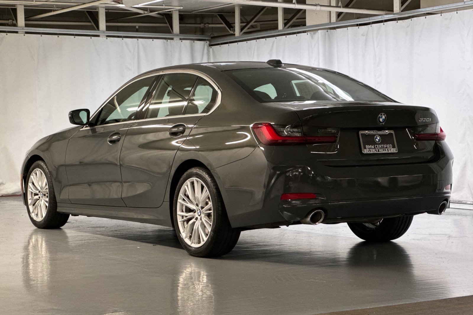 2023 Bmw 330i 3-Series photo 3