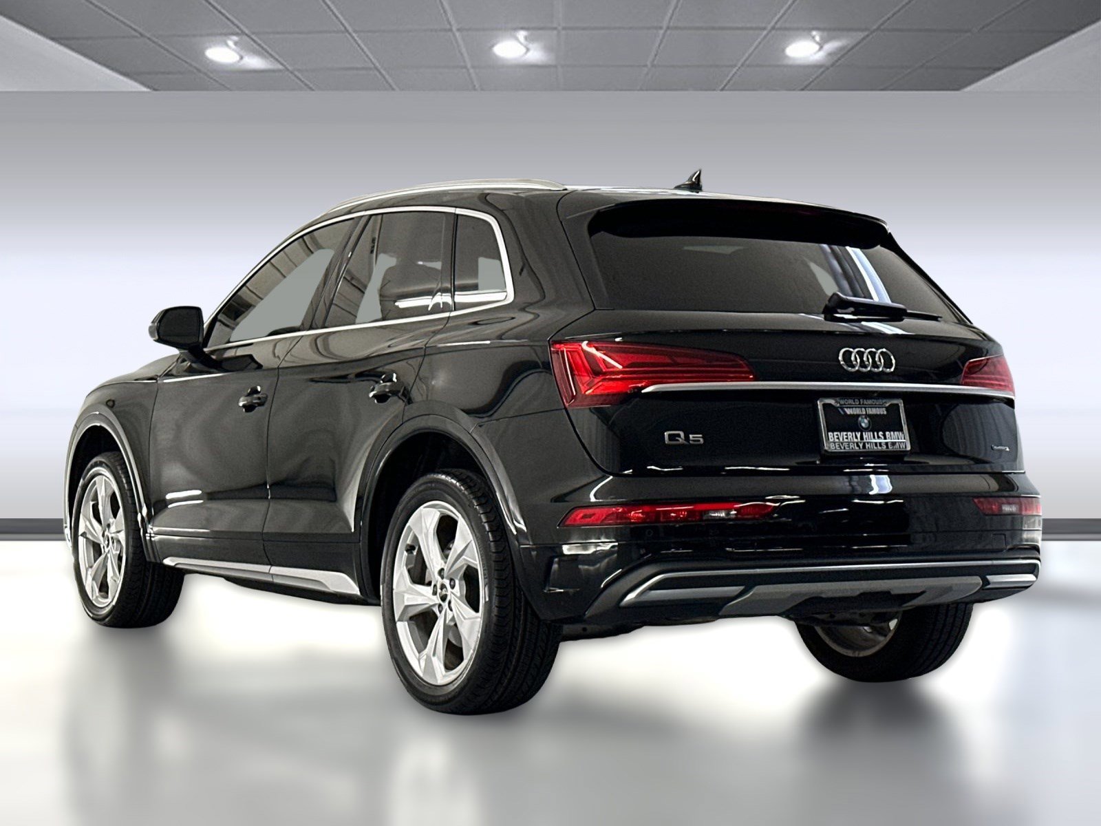 2021 Audi Q5 Premium Plus photo 2