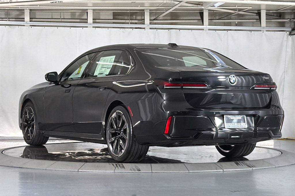 New 2026 BMW 740i Sedan