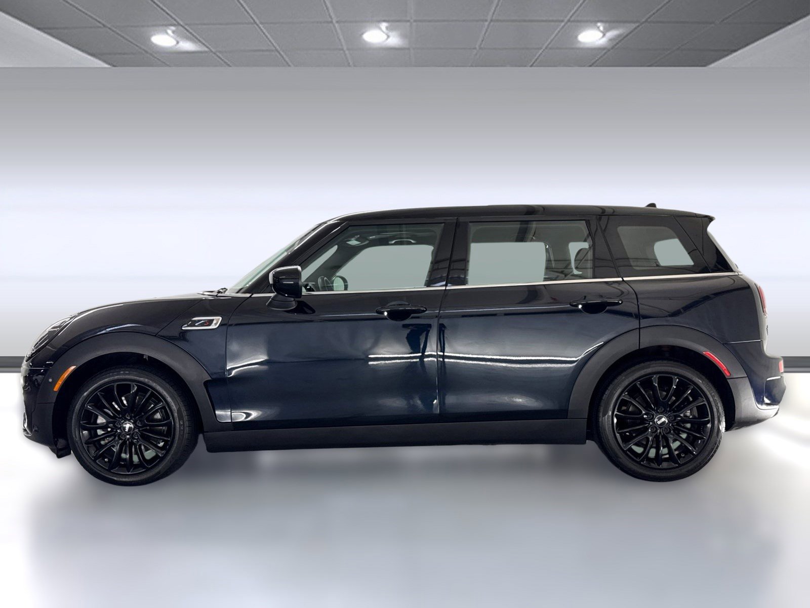 2023 Mini Clubman Base S photo 2
