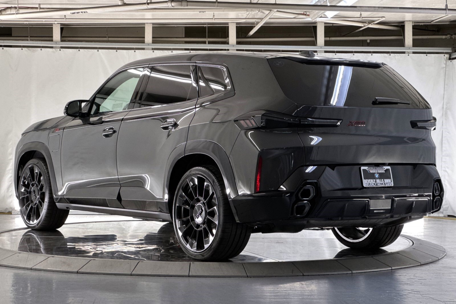 XM Label SUV