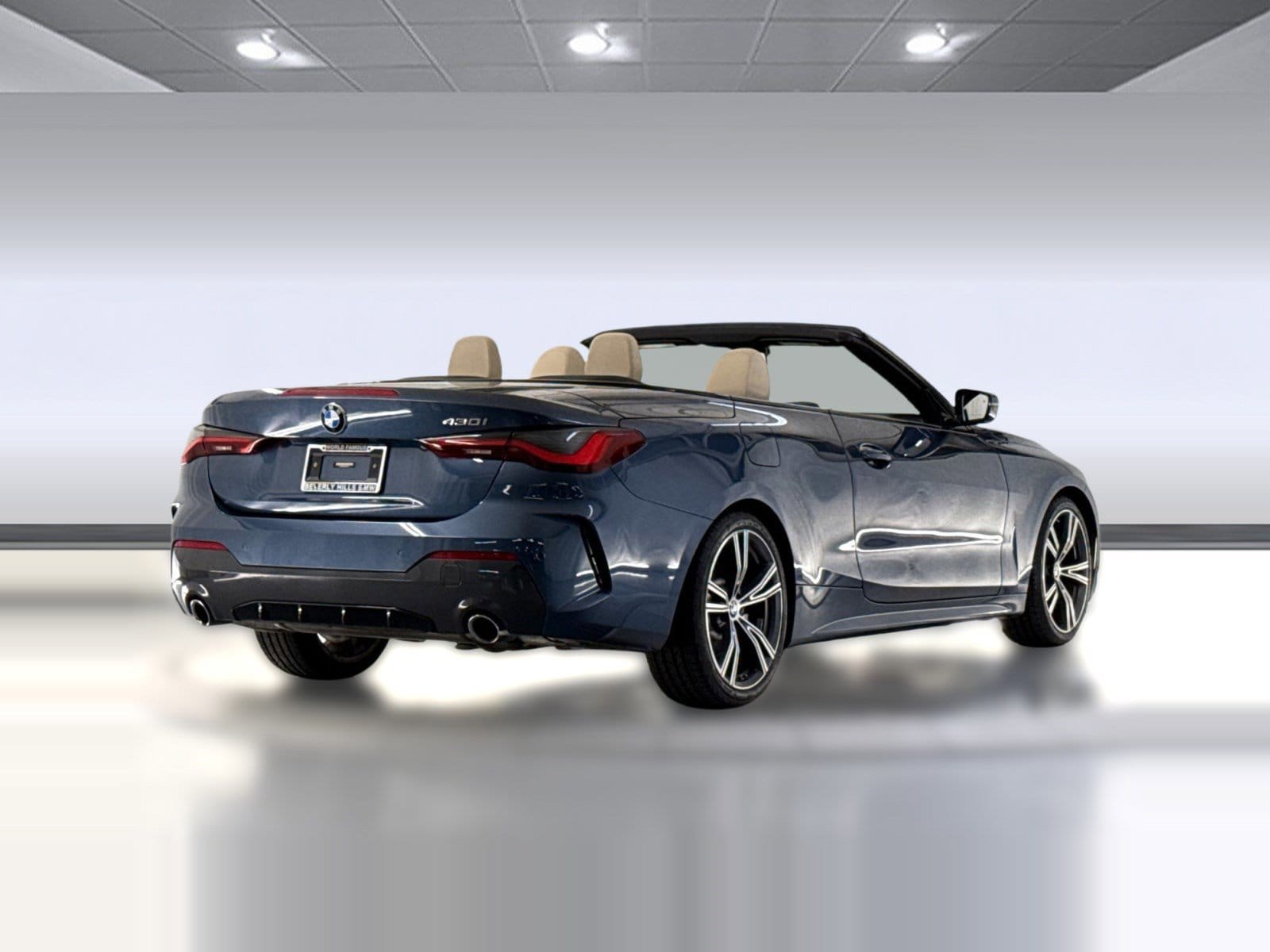 2023 BMW 430i photo 3