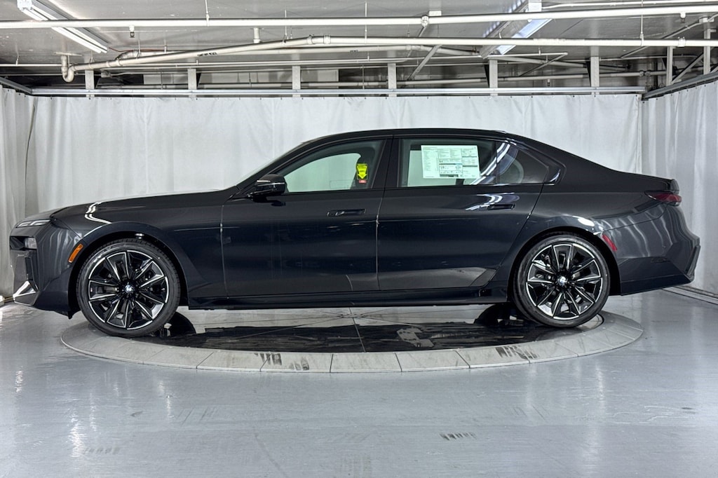 New 2026 BMW 740i Sedan