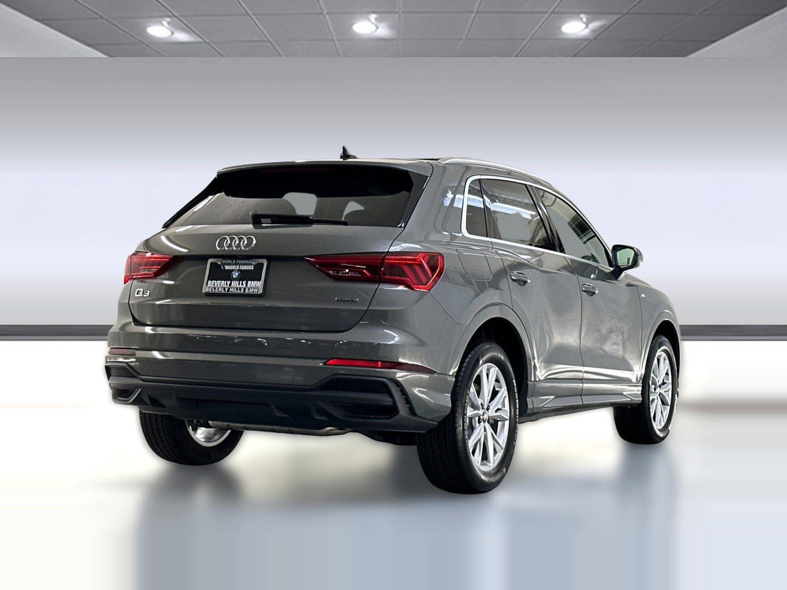 2025 Audi Q3 S line Premium Plus photo 3