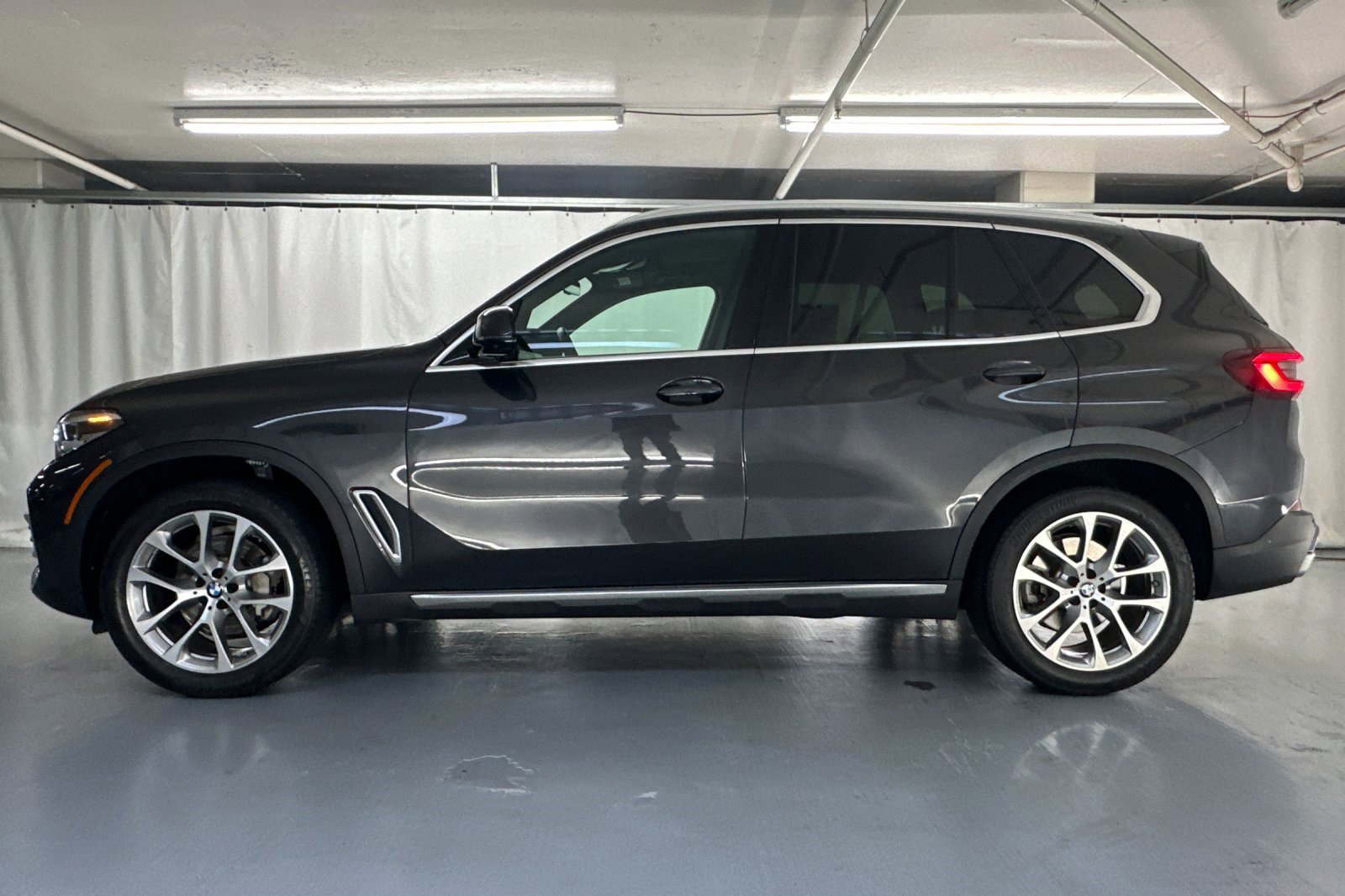 2022 Bmw X5 sDrive40i photo 2