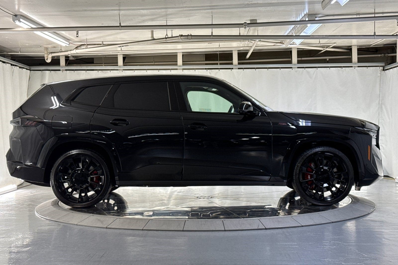 XM Label SUV