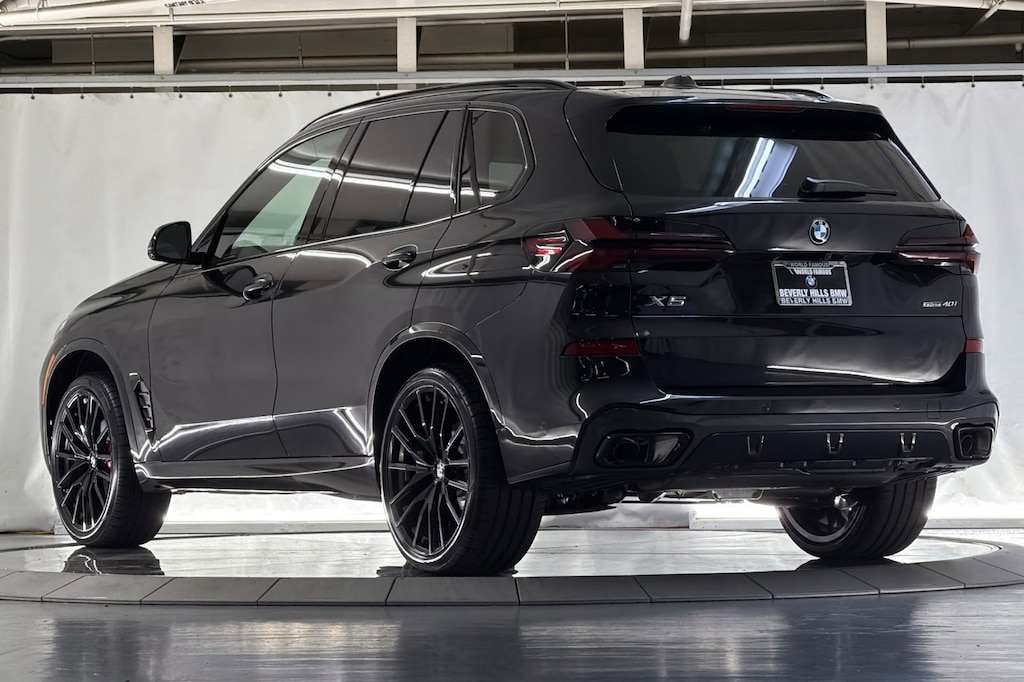 New 2026 BMW X5 sDrive40i SUV