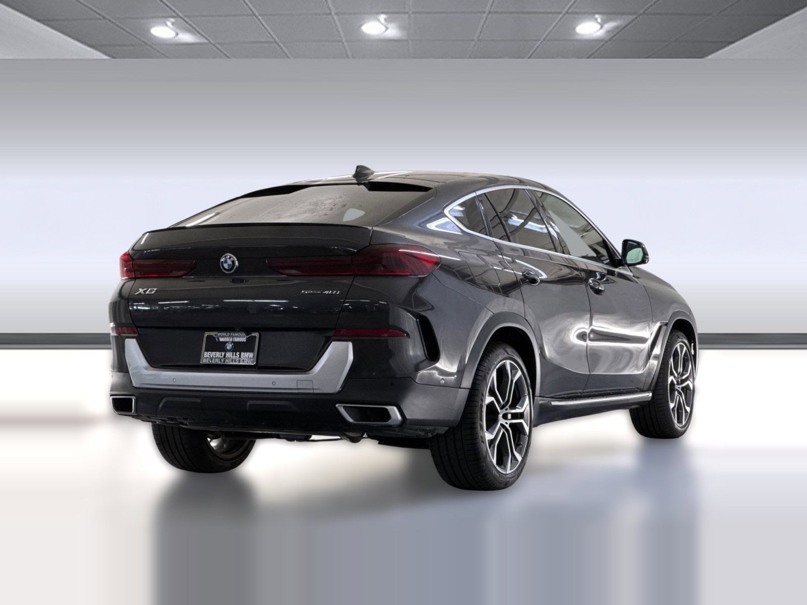 2021 BMW X6 photo 3