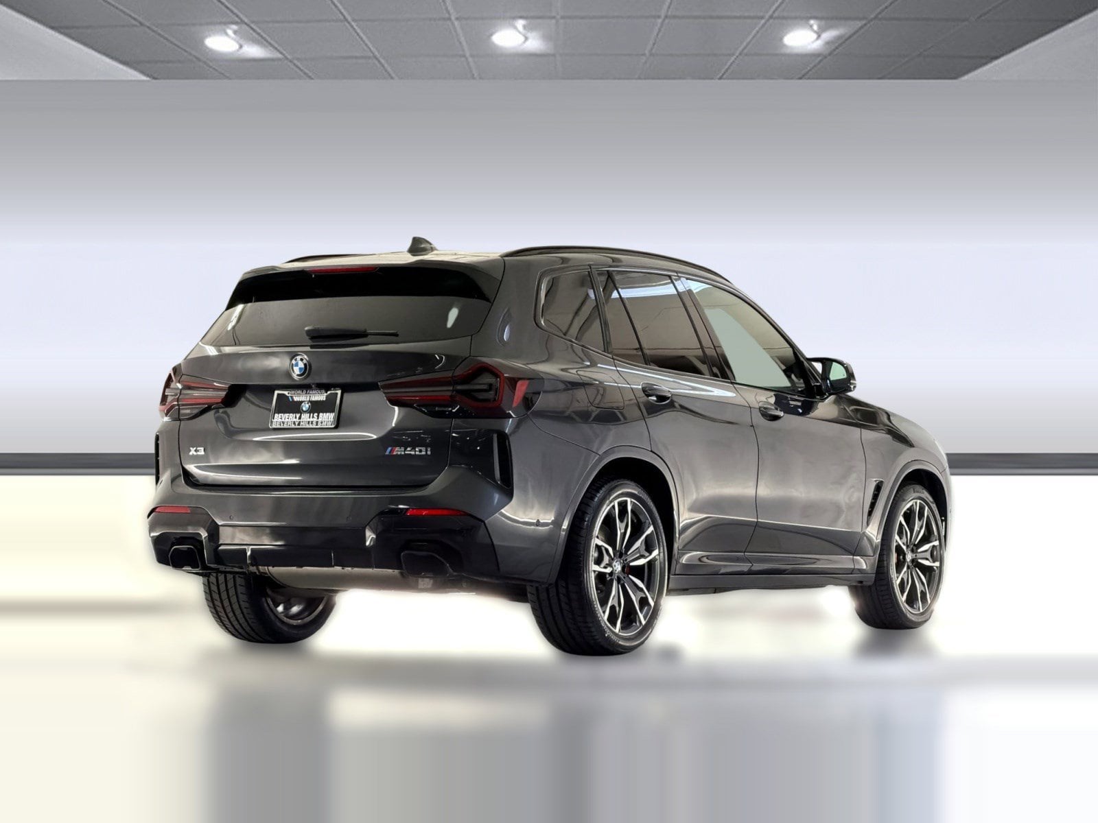 2023 BMW X3 photo 3