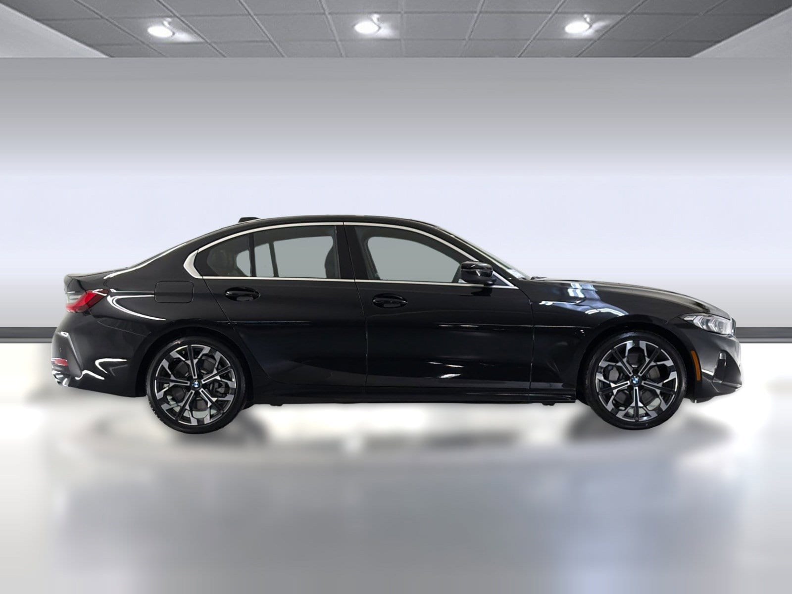 2026 BMW 330i photo 6