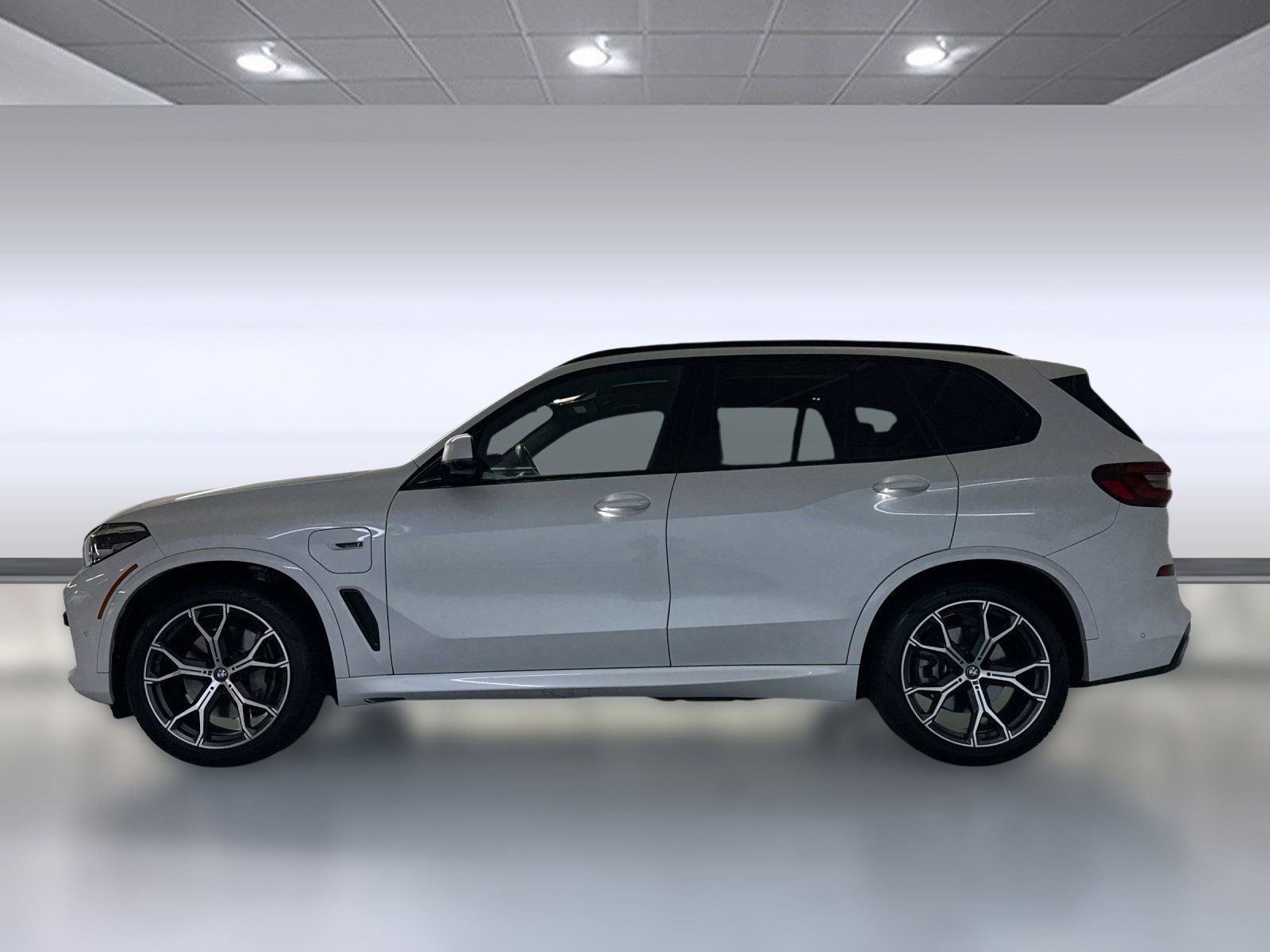 2023 Bmw X5 xDrive45e photo 2