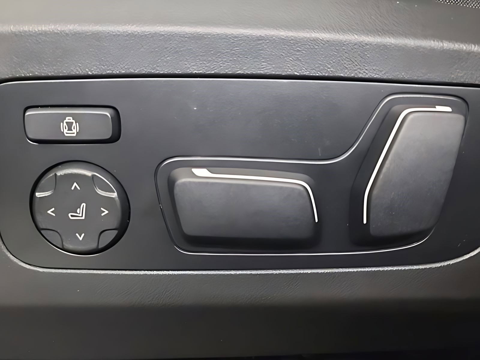 2025 BMW X3 30 xDrive photo 3