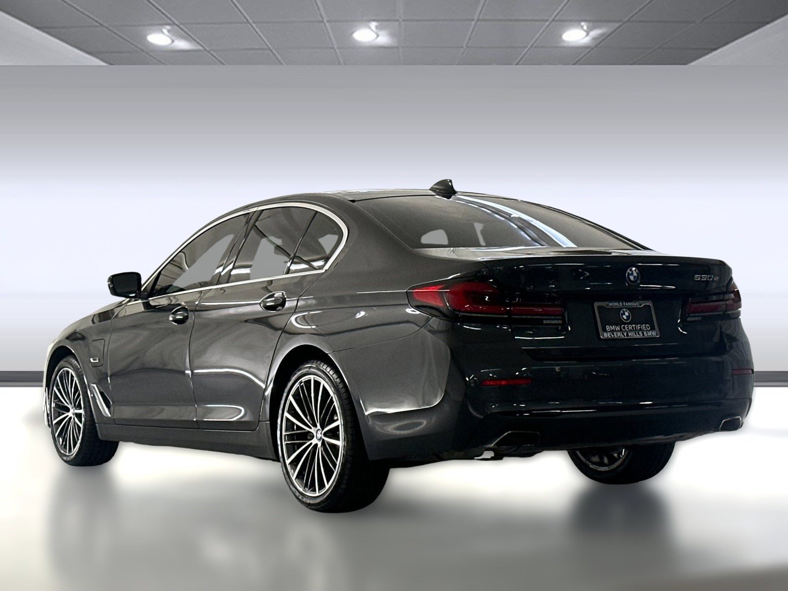2023 Bmw 530e 5-Series photo 3