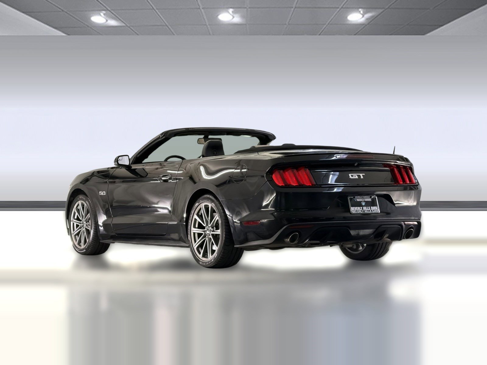 2016 Ford Mustang GT Premium photo 2