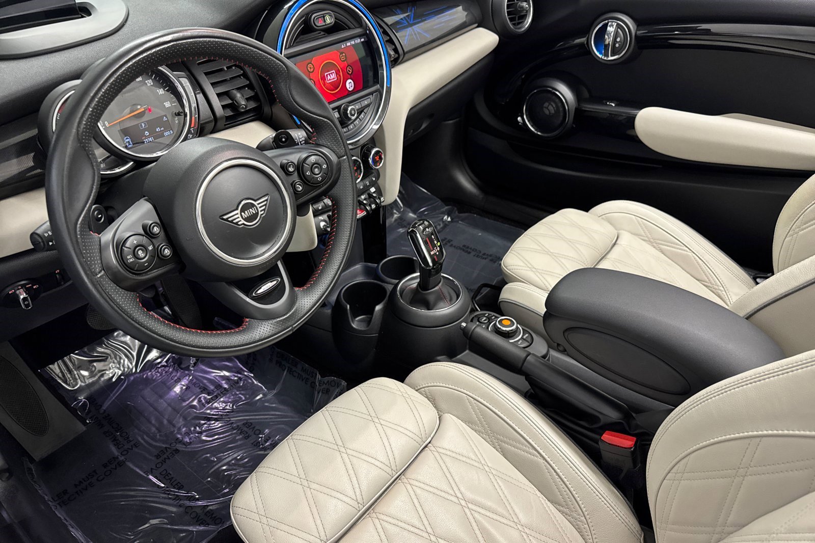 2020 Mini Cooper Convertible S photo 4