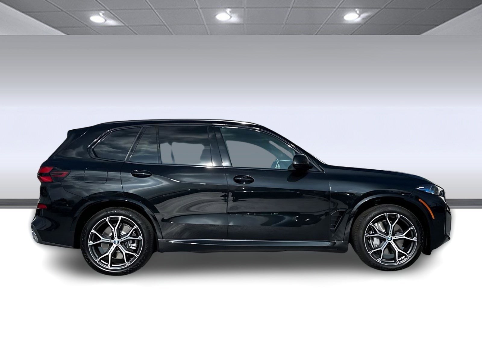 2026 BMW X5 PHEV xDrive50e photo 3