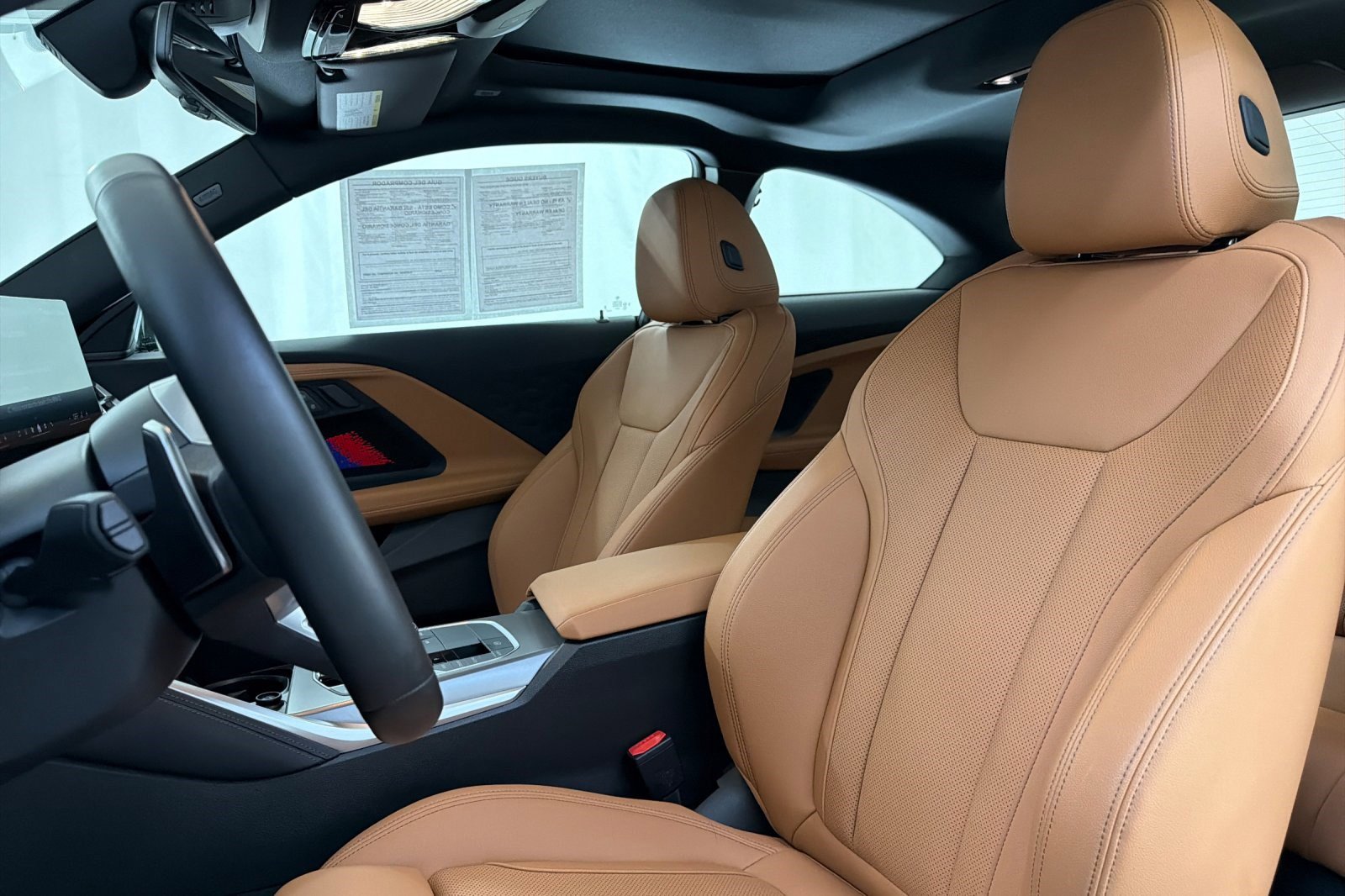 2025 BMW 230i photo 4