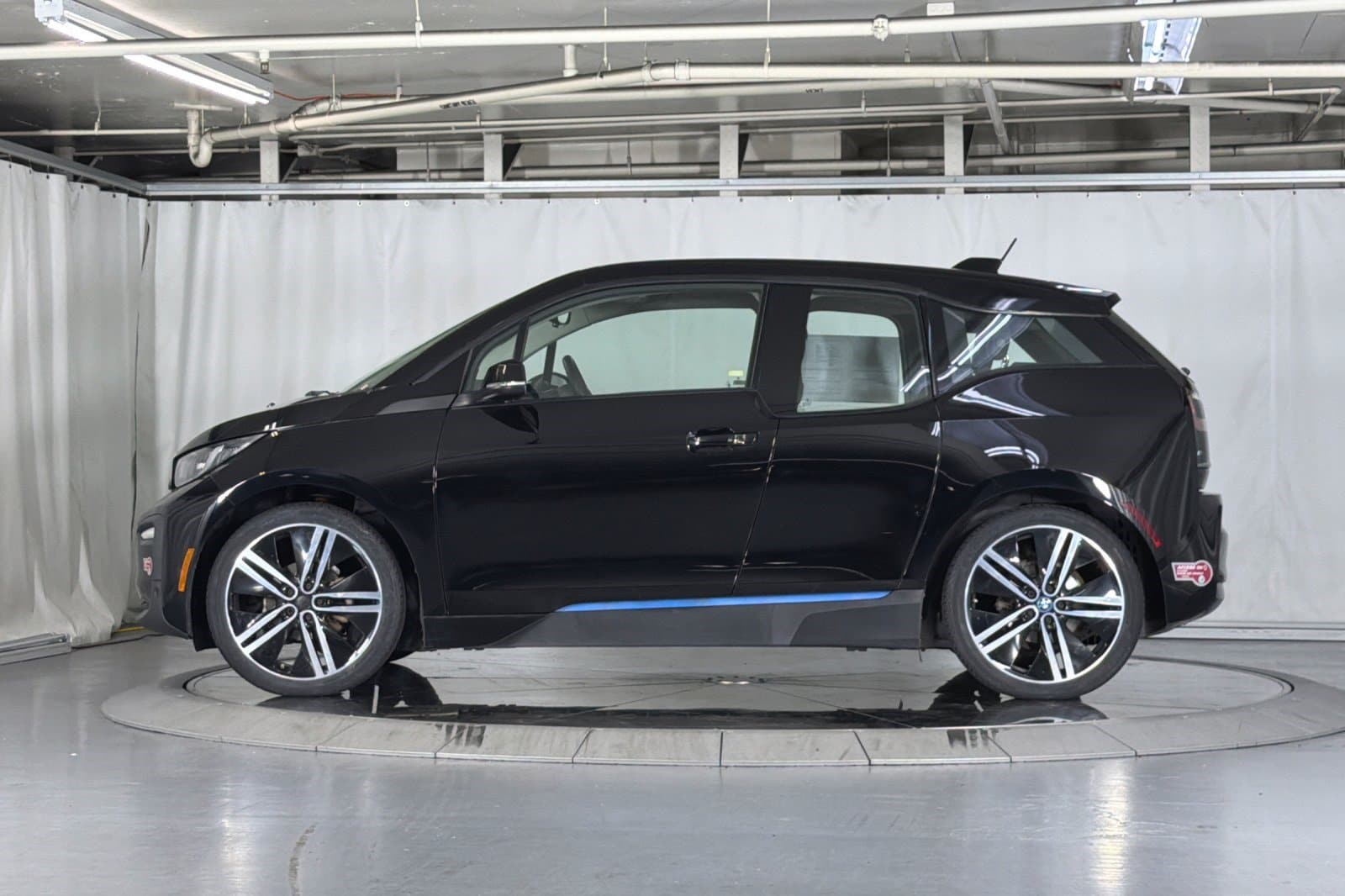 I3 Sedan