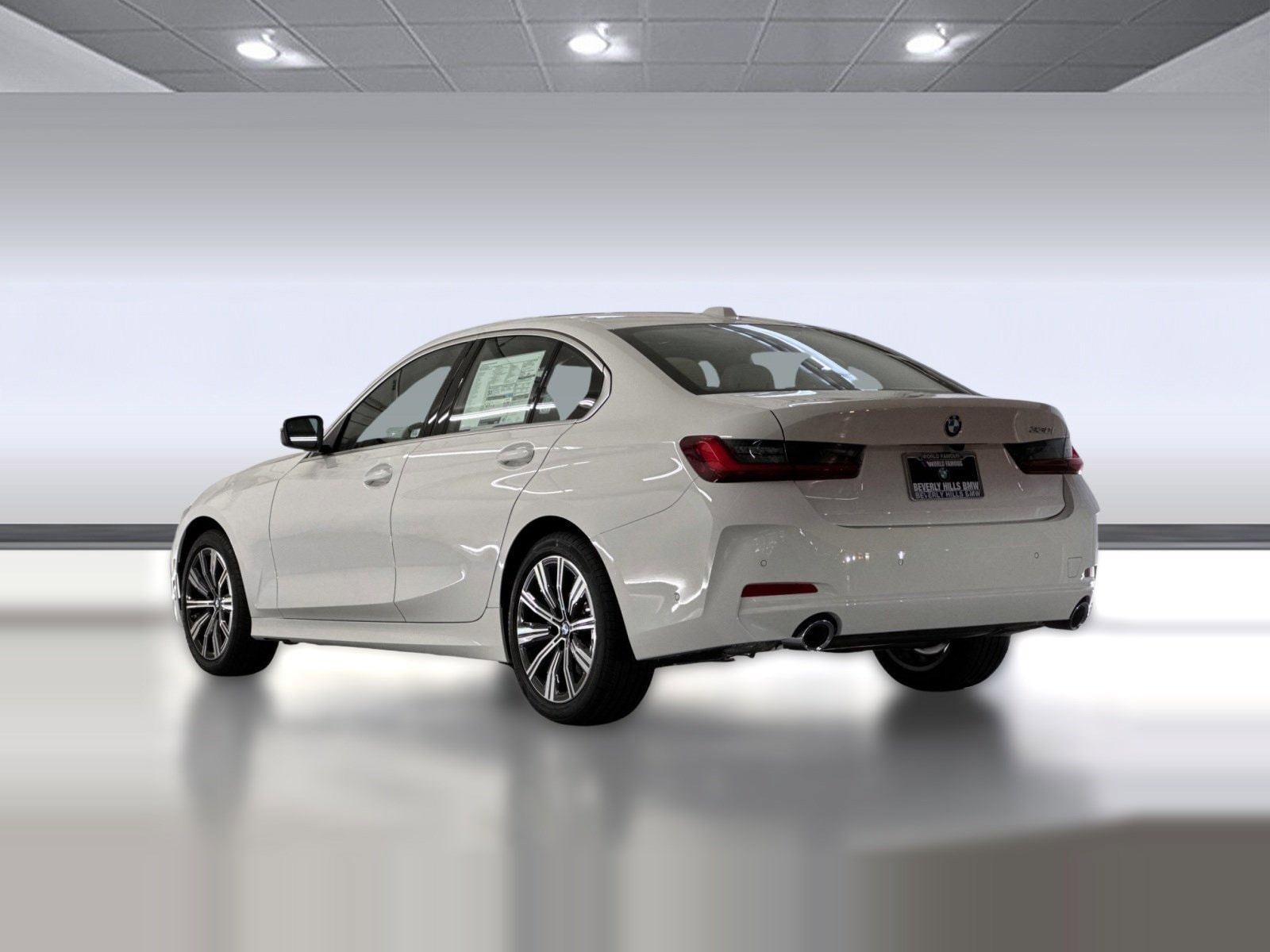 2026 BMW 330i photo 2