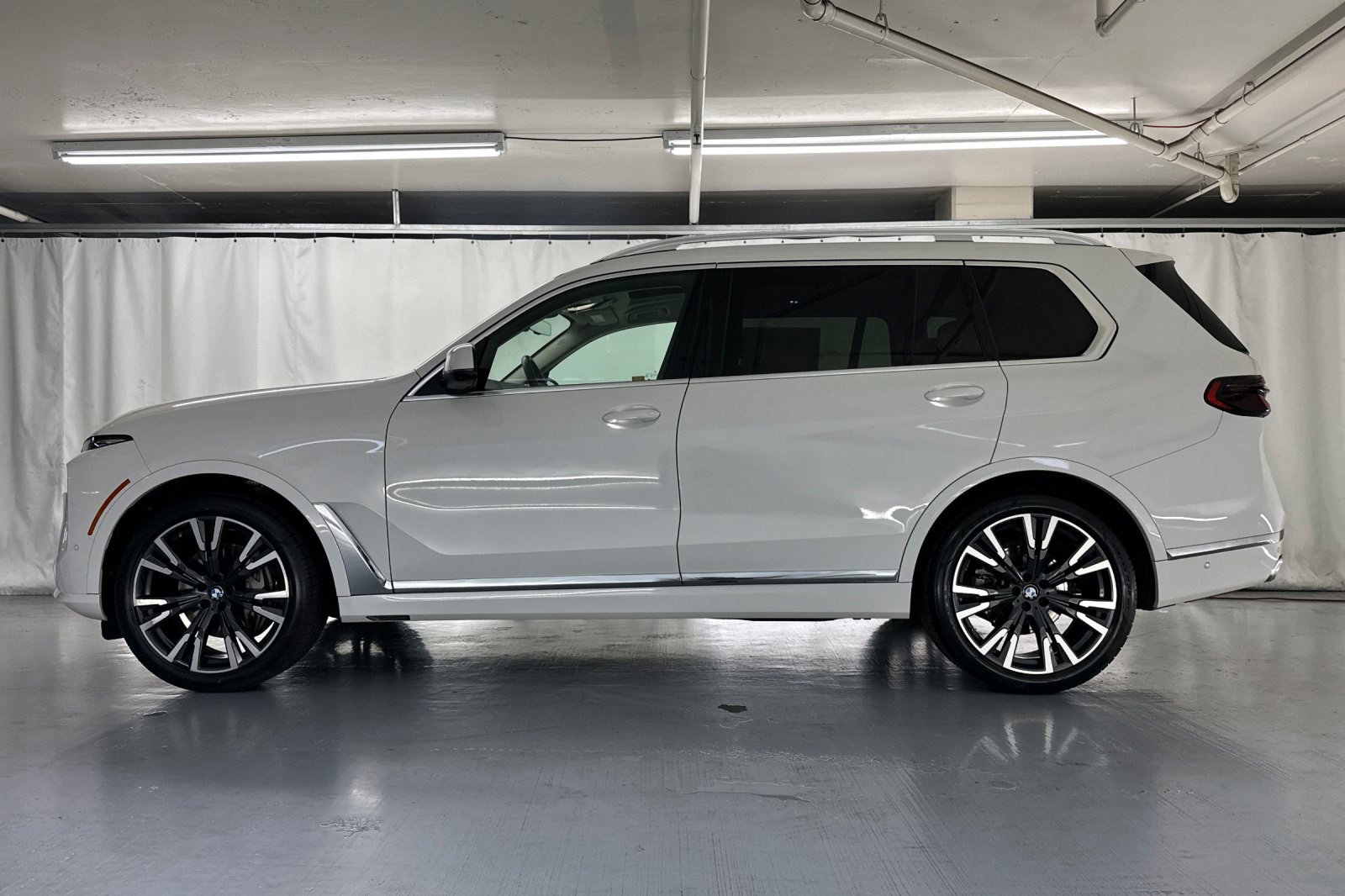 2023 Bmw X7 xDrive40i photo 2