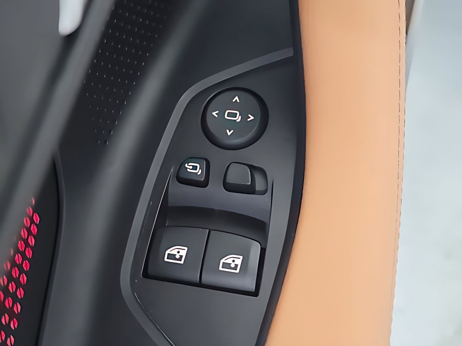 2025 BMW 230i photo 5