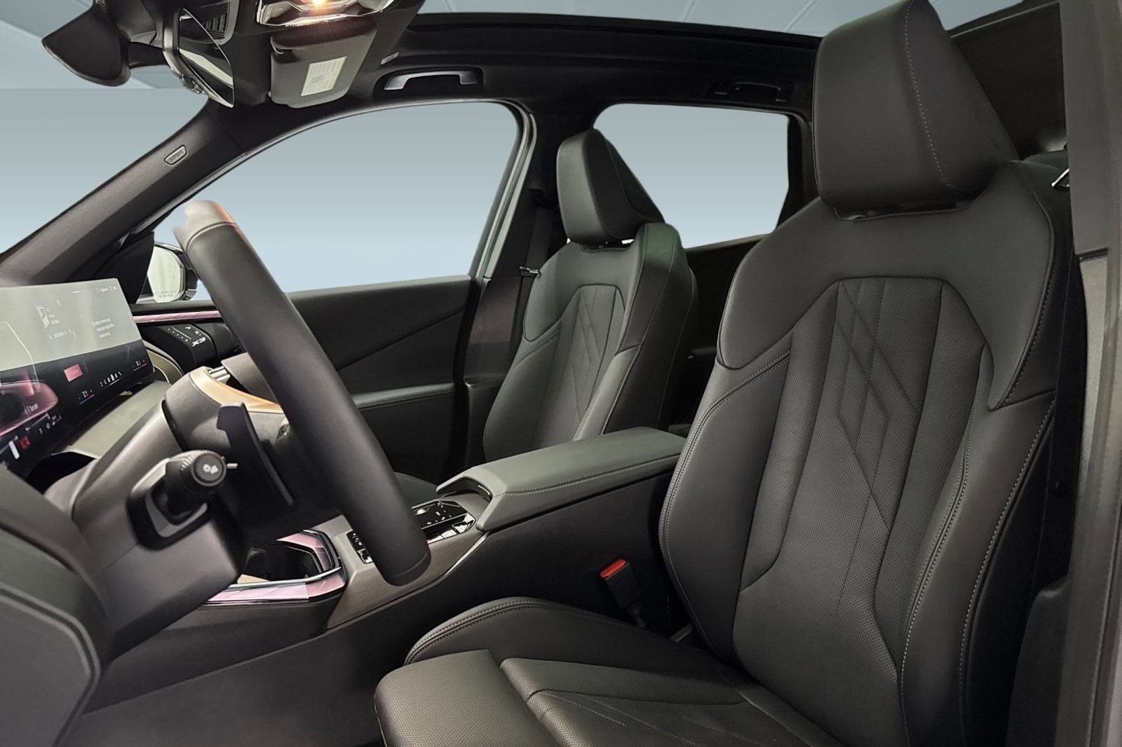 2025 BMW X3 30 xDrive photo 4