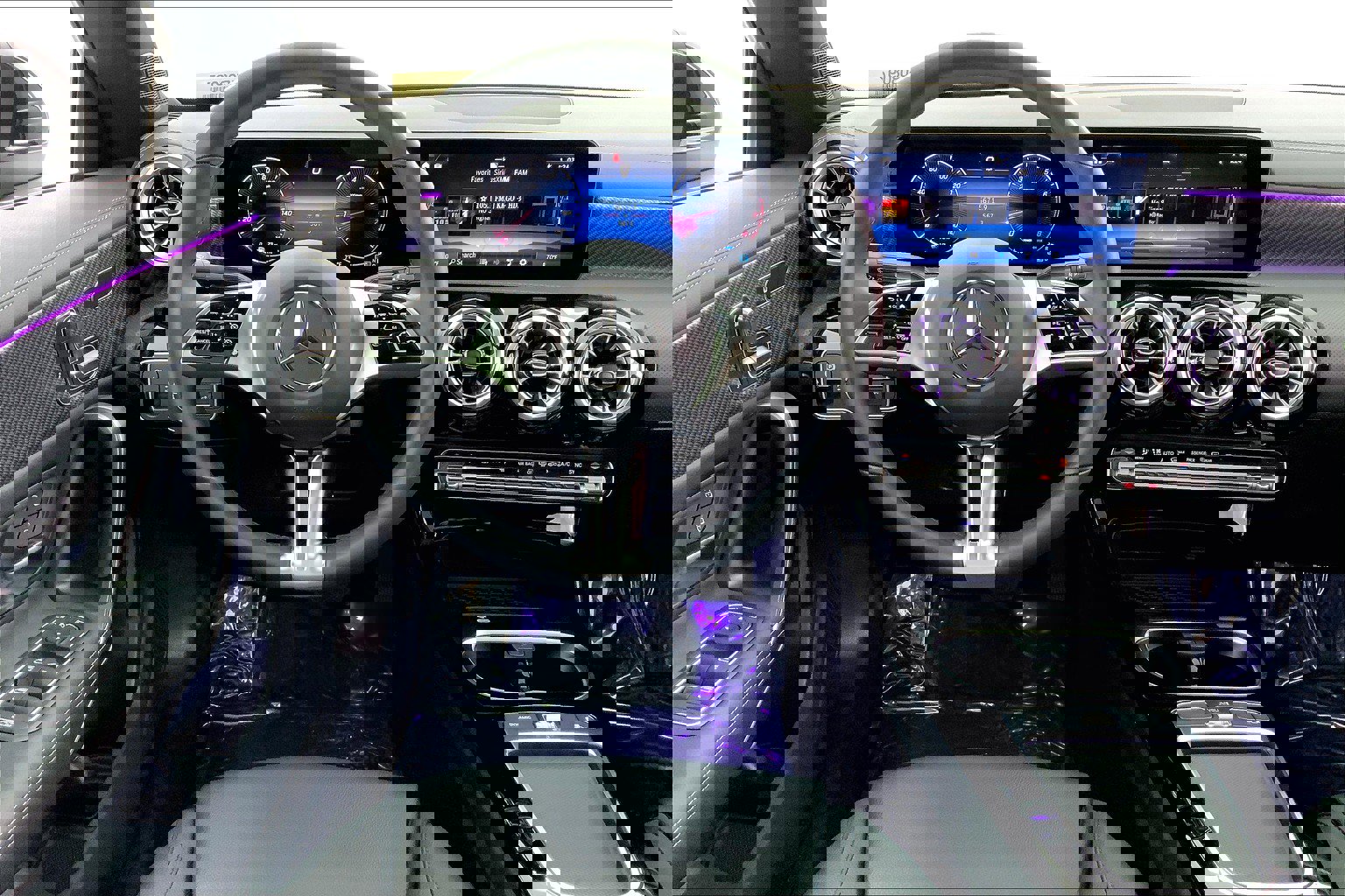 2025 Mercedes Benz CLA 250 photo 4