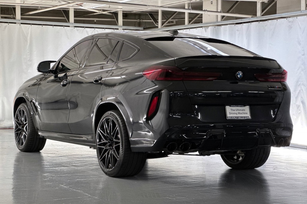 Used 2025 BMW X6 M  SUV