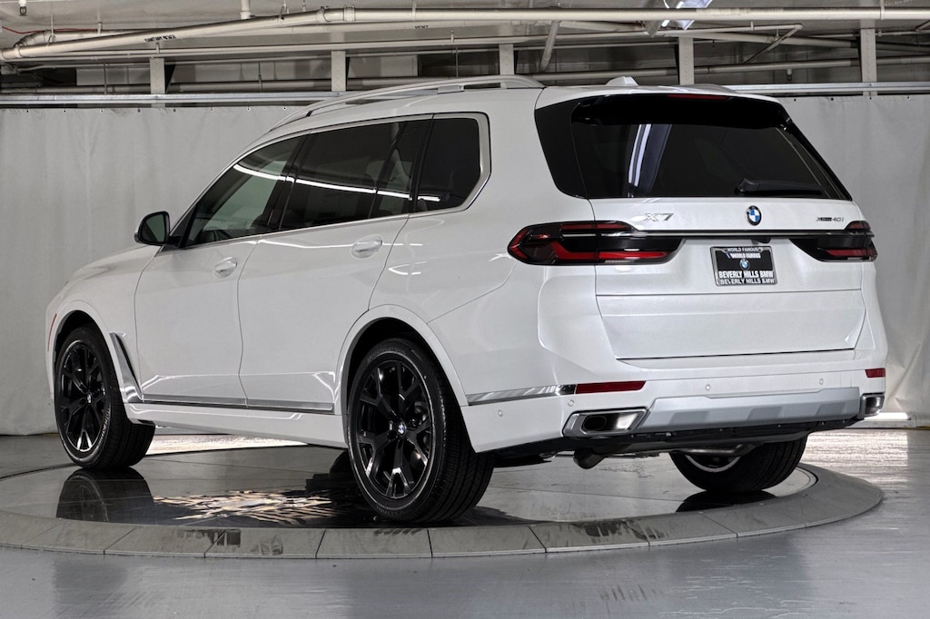 New 2027 BMW X7 xDrive40i SUV
