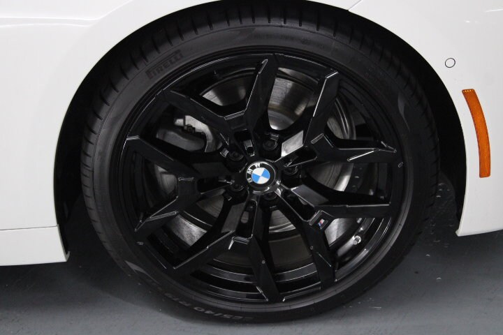 2025 Bmw 230i Coupe photo 3
