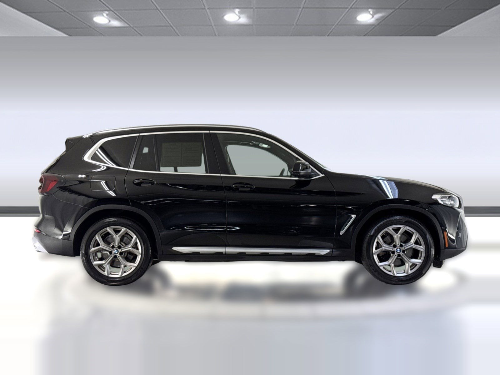 2024 BMW X3 photo 3