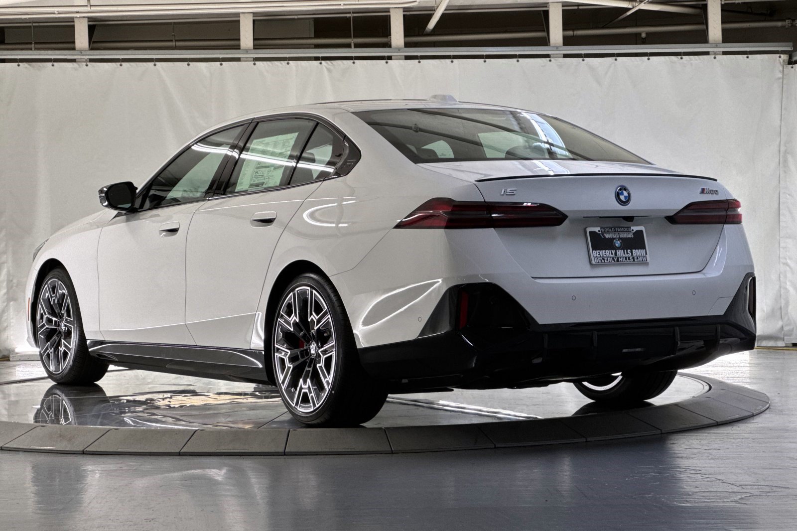 I5 M60 Sedan