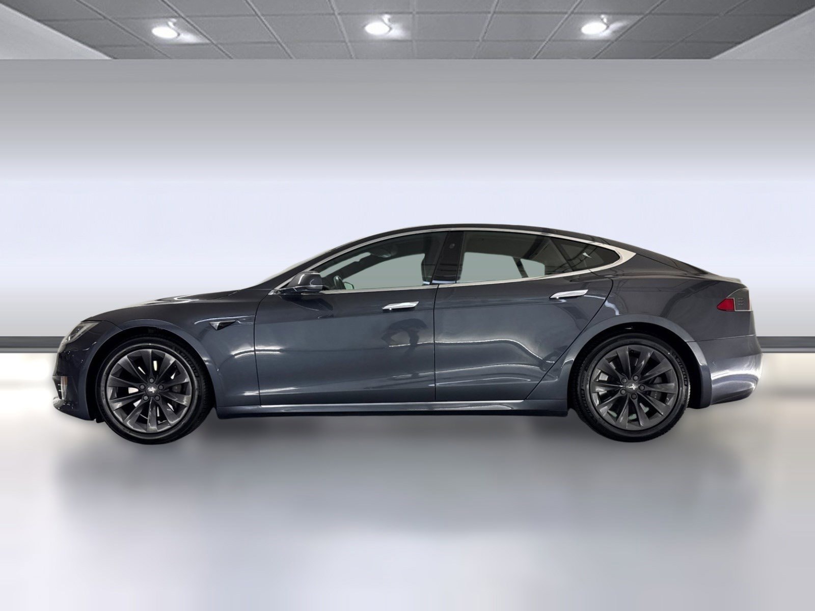 Used 2018 Tesla Model S 75D with VIN 5YJSA1E23JF256934 for sale in Los Angeles, CA