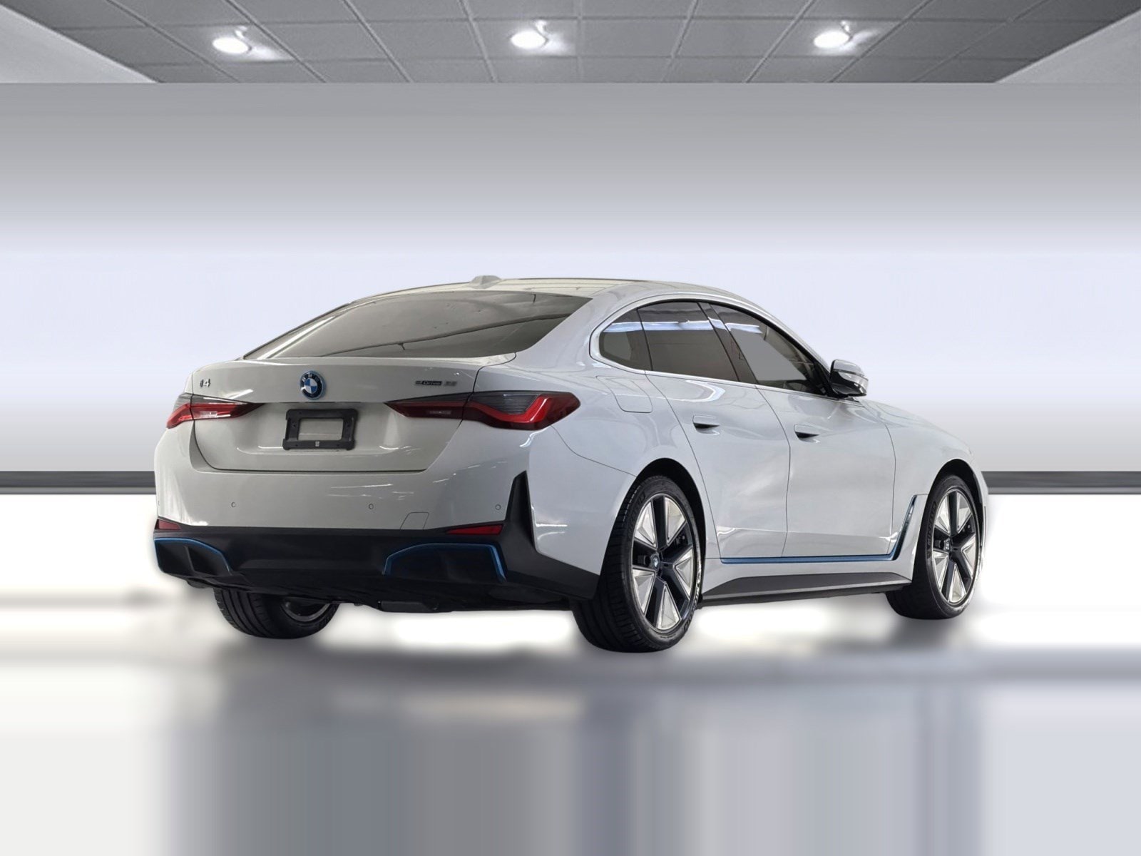 2023 BMW i4 photo 3