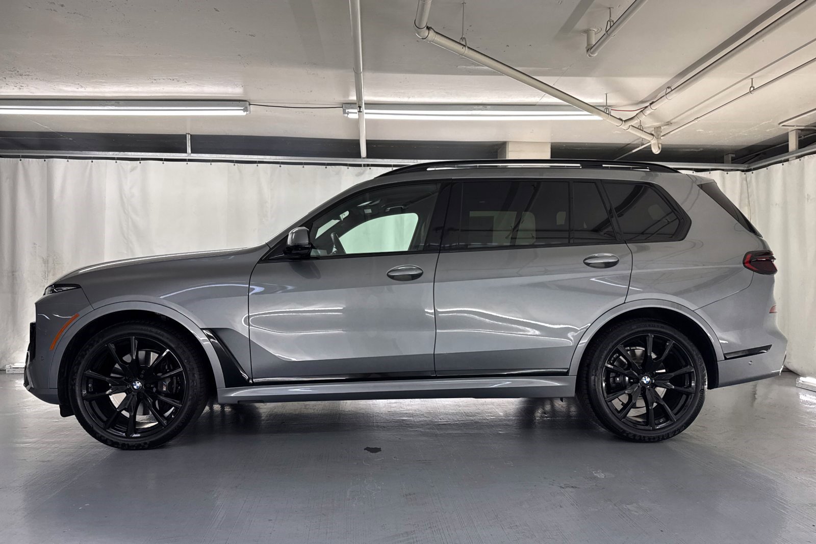 2023 Bmw X7 xDrive40i photo 2