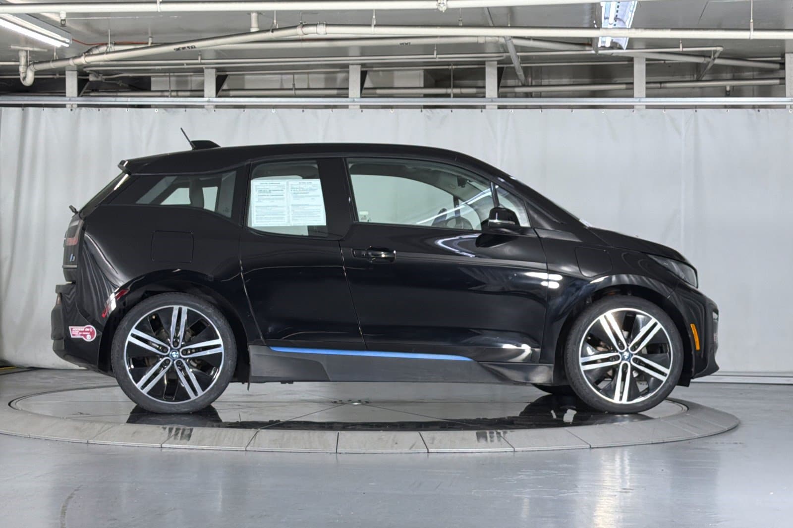 I3 Sedan