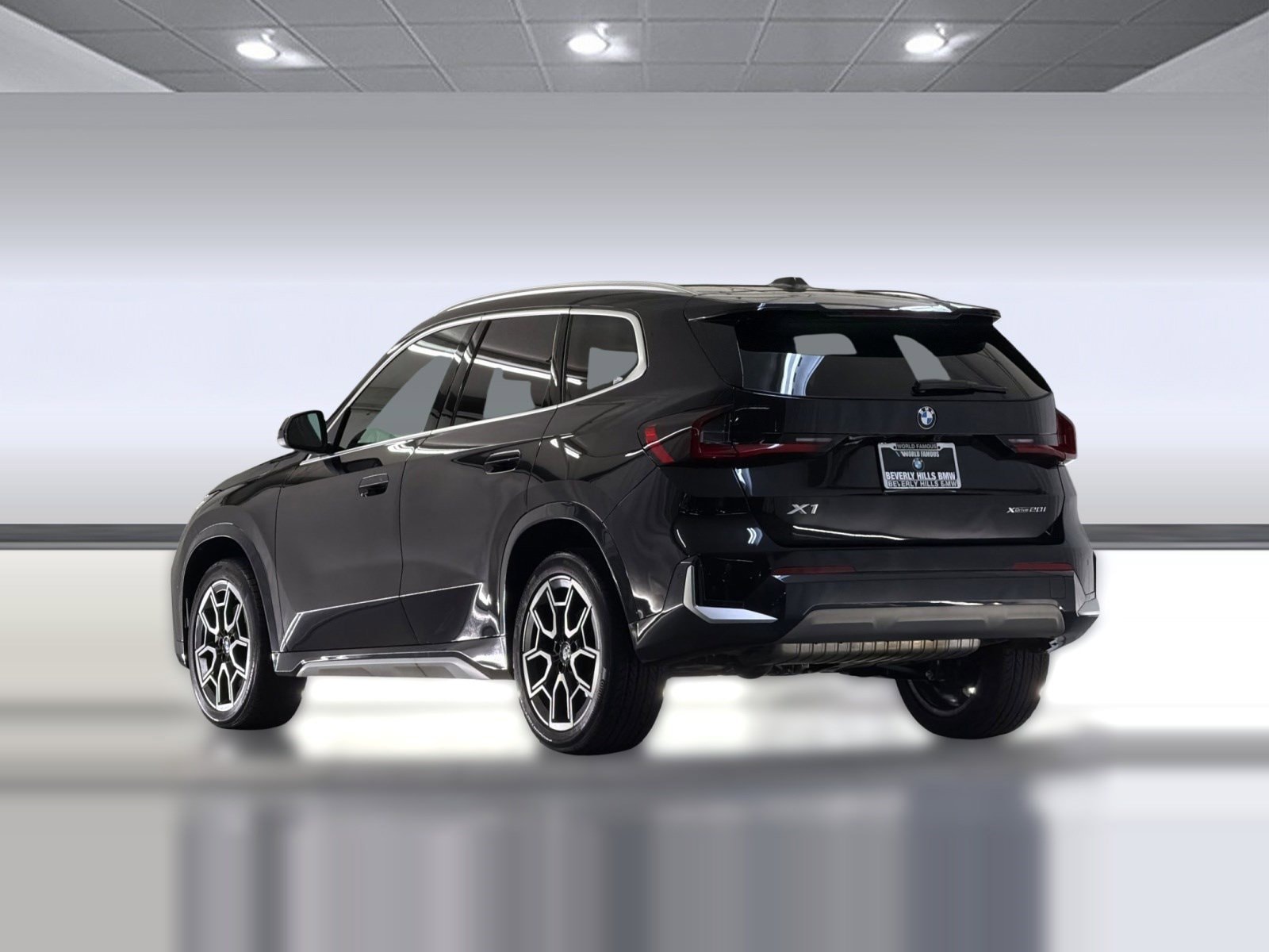 2025 BMW X1 xDrive28i photo 2