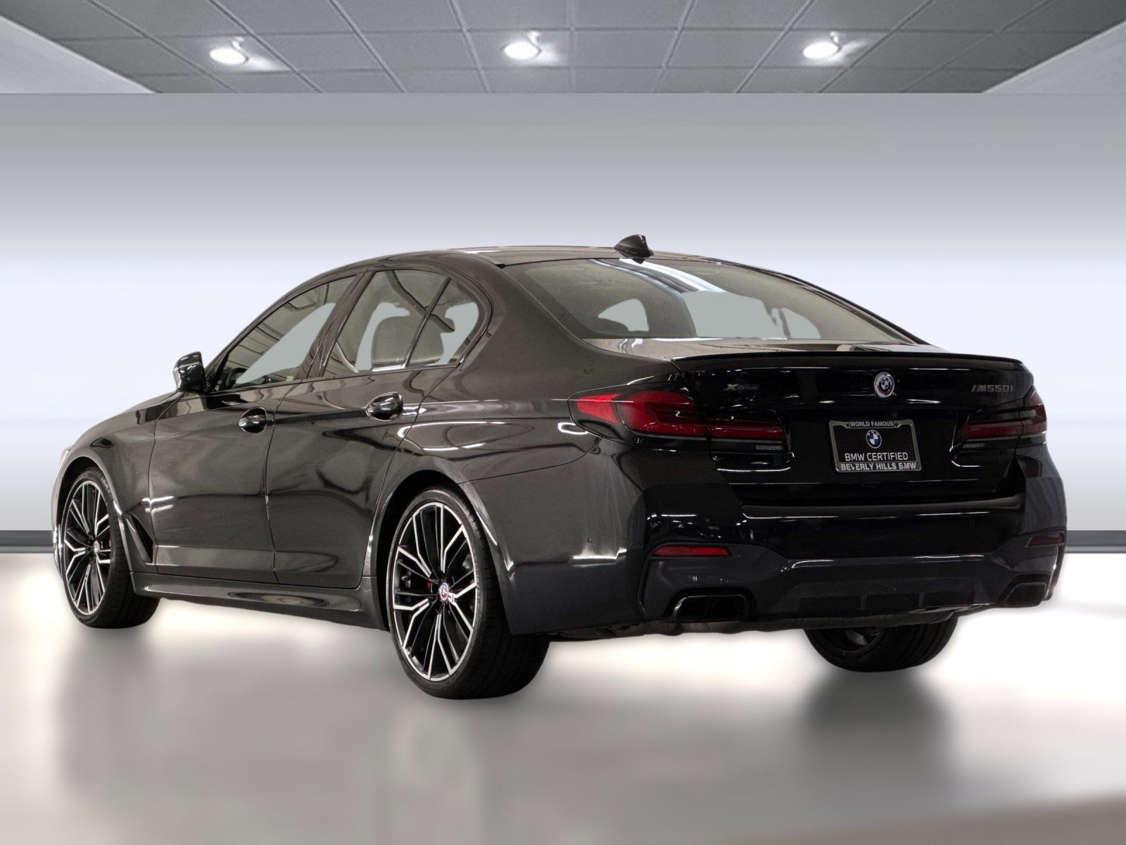 2023 Bmw M550i xDrive photo 3