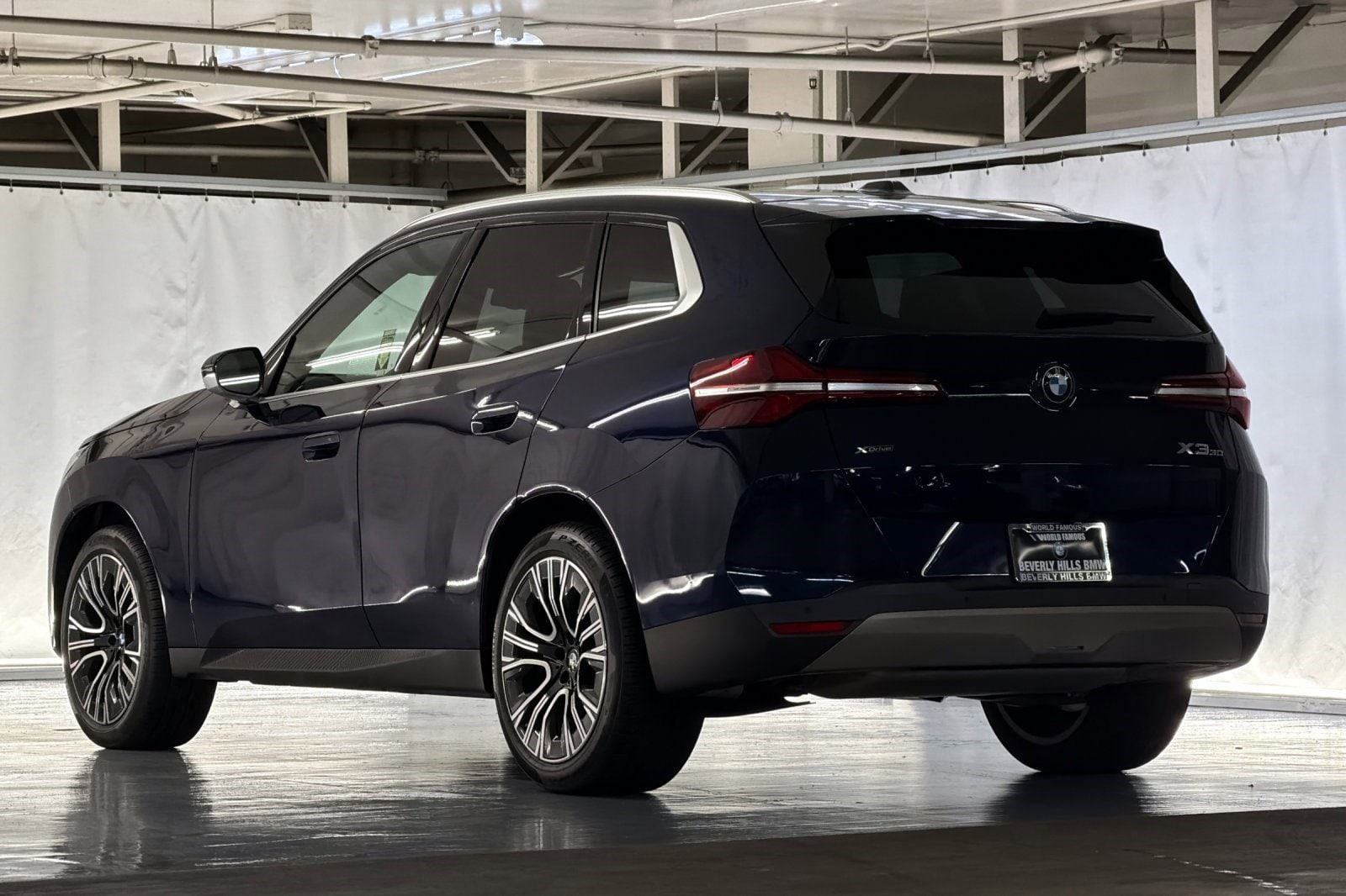 2025 BMW X3 30 xDrive photo 2