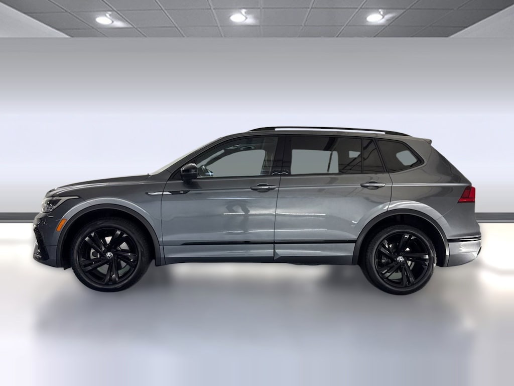 Used 2023 Volkswagen Tiguan SE R-Line Black SUV