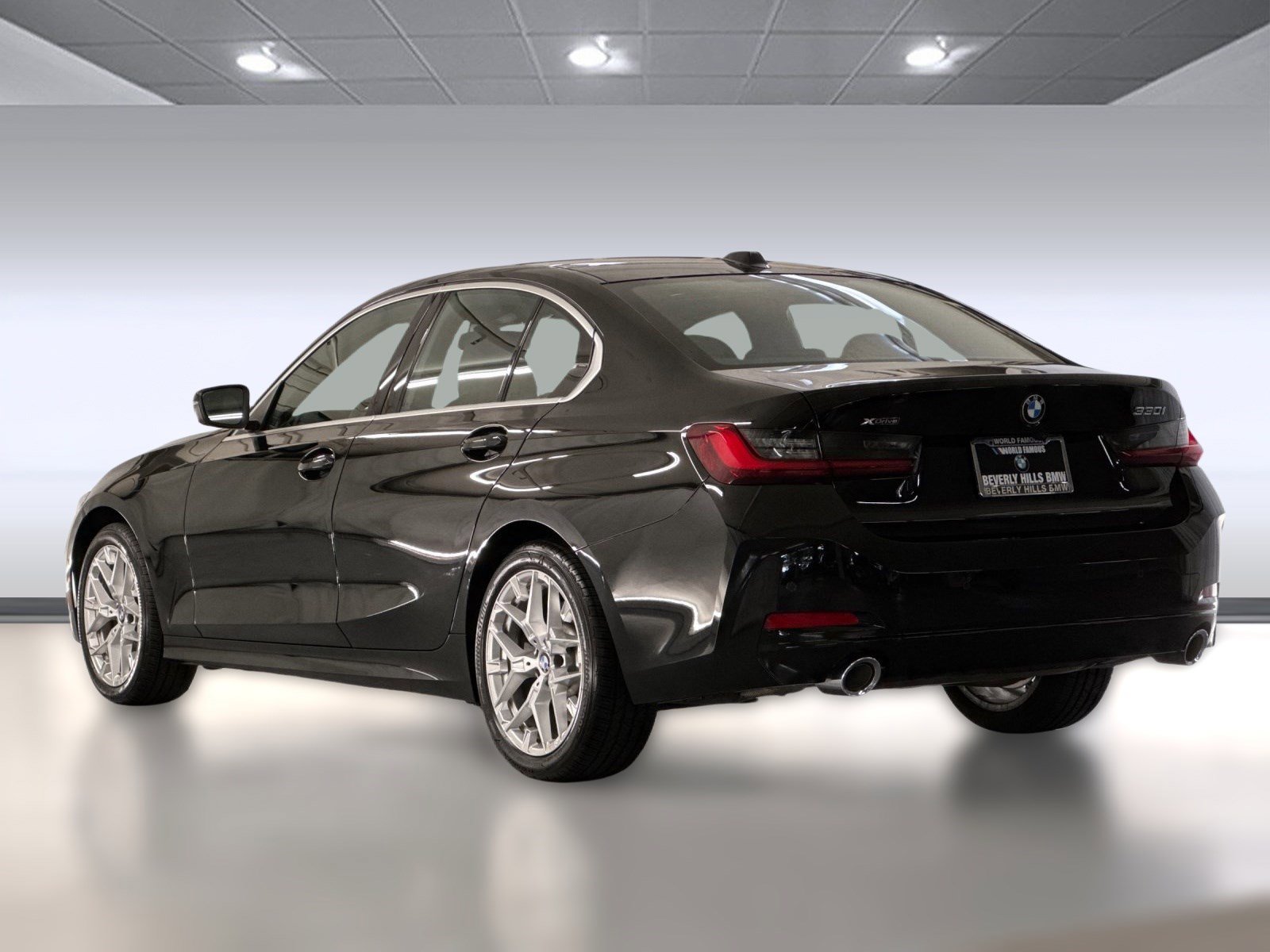 2025 Bmw 330i xDrive Sedan photo 3