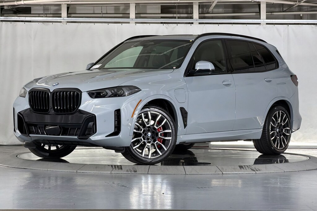 New 2026 BMW X5 PHEV xDrive50e SUV
