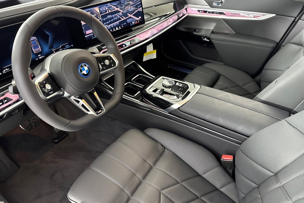 New 2026 BMW 750e xDrive Sedan