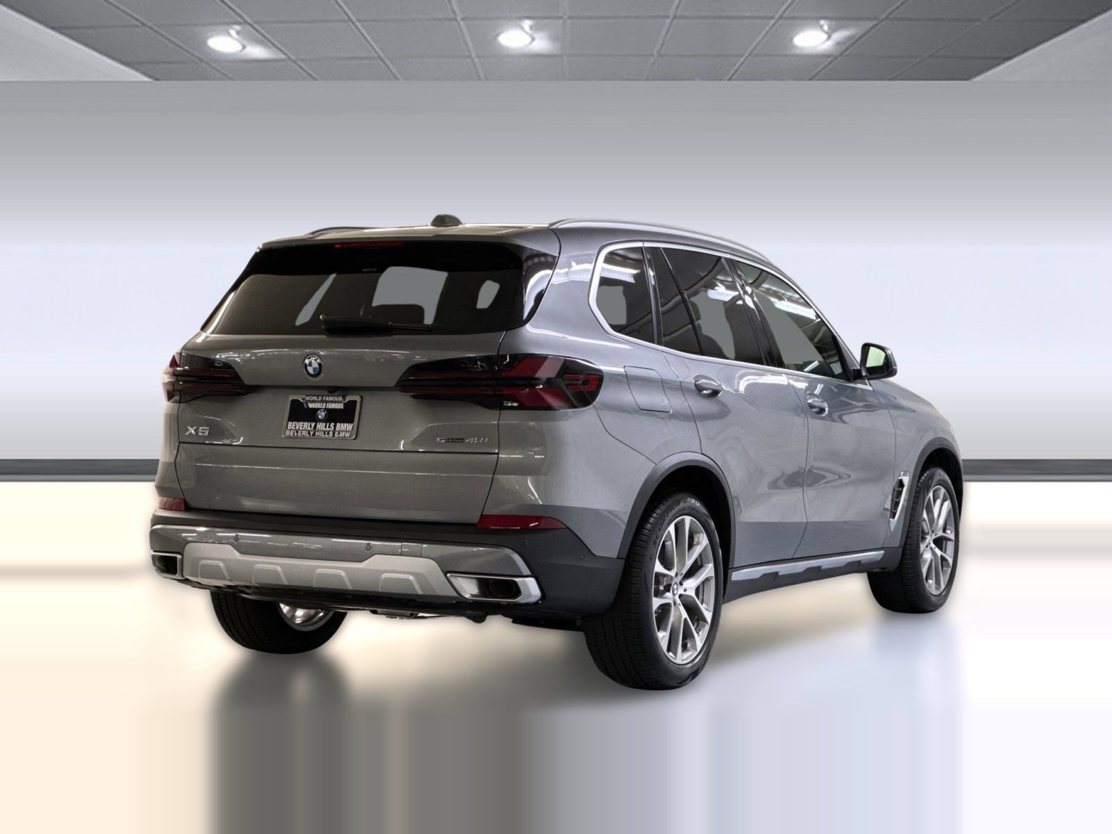2026 BMW X5 sDrive40i photo 3