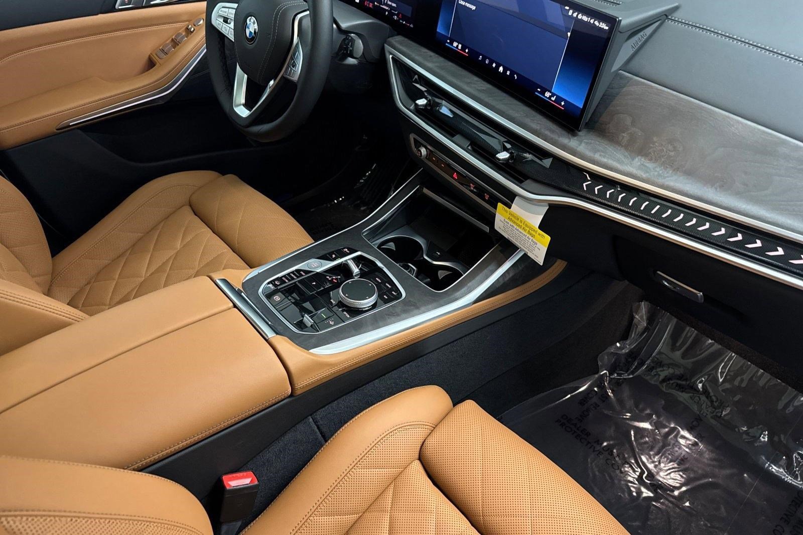 2026 BMW X7 40i - Photo 28