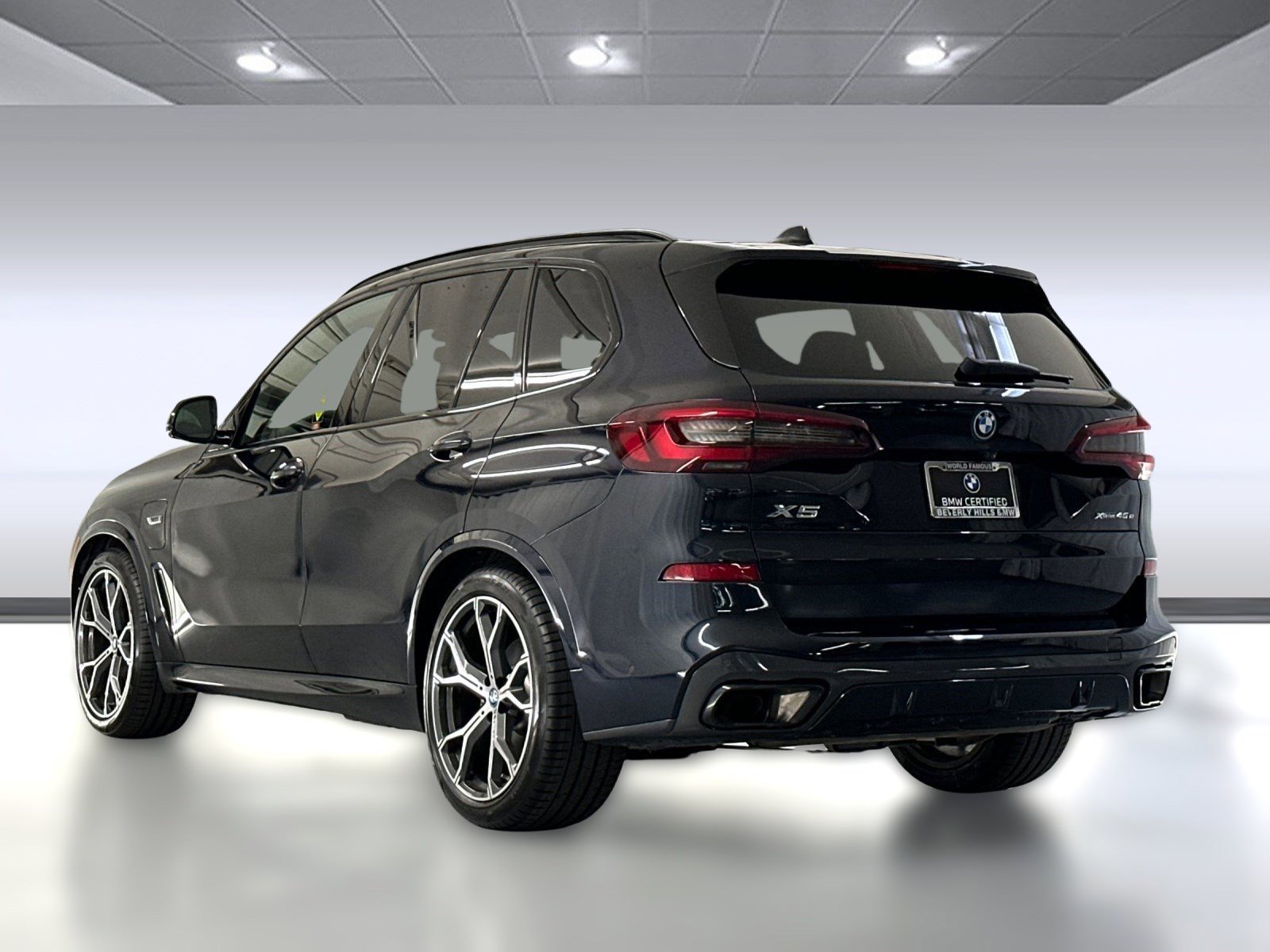 2023 Bmw X5 xDrive45e photo 2